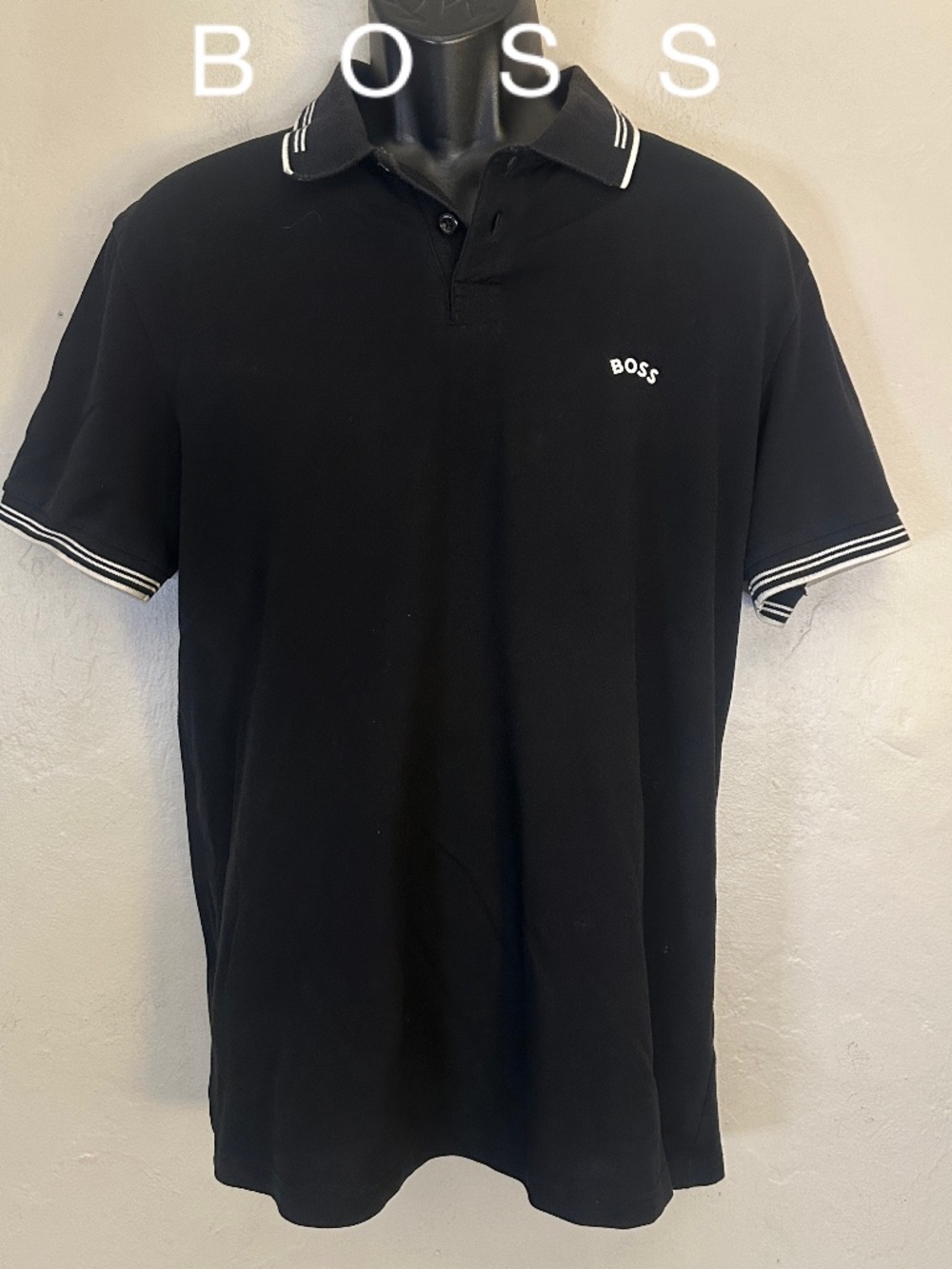 Boss by Hugo Boss Polo XL Gently worn 22.5" armpit to armpit 92% cotton/8% elast
